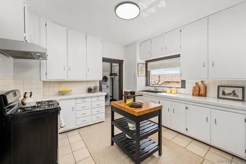 $1,550,000 | 2445 A Street, San Diego, CA 92102