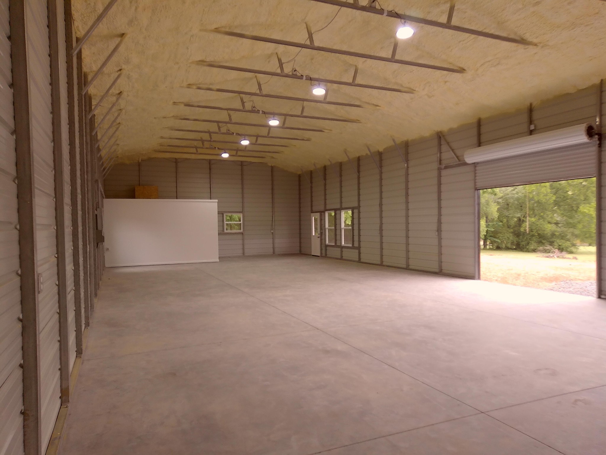 5668 Tennessee 58 Decatur, TN 37322 - Photo 11 of 24 a view of a room with an empty space