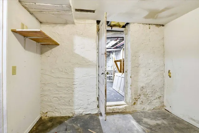 $285,000 | 115 6th Avenue, Baraboo, WI 53913