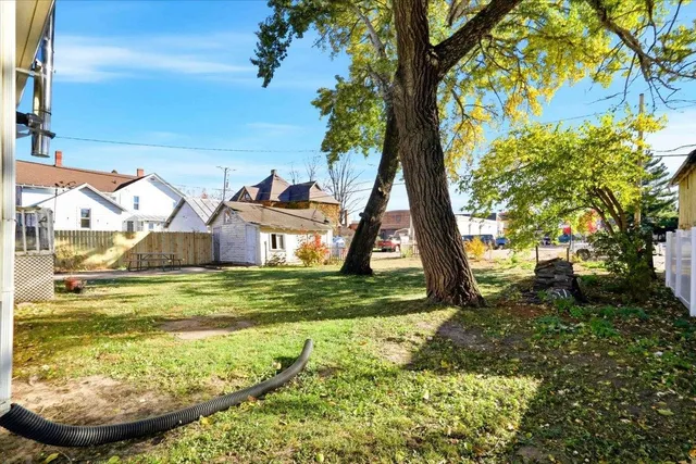 $285,000 | 115 6th Avenue, Baraboo, WI 53913