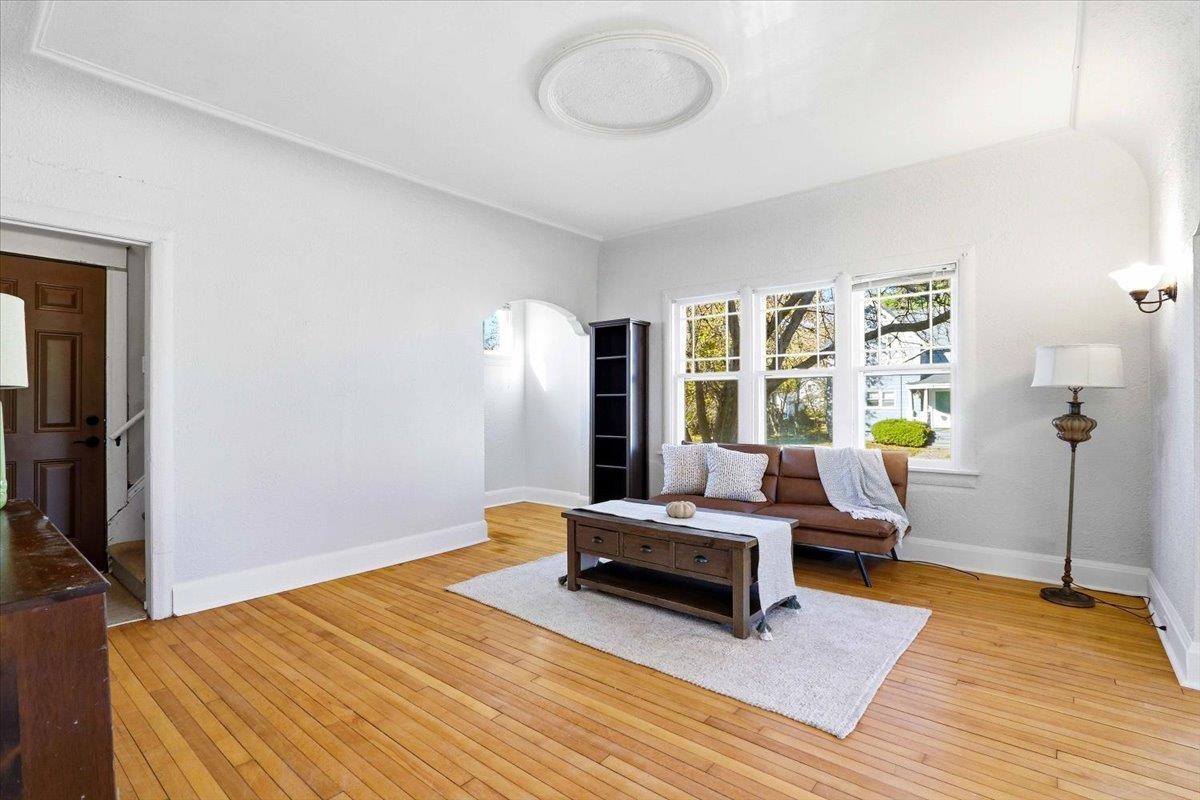 115 6th Avenue Baraboo, WI 53913 - Photo 6 of 66