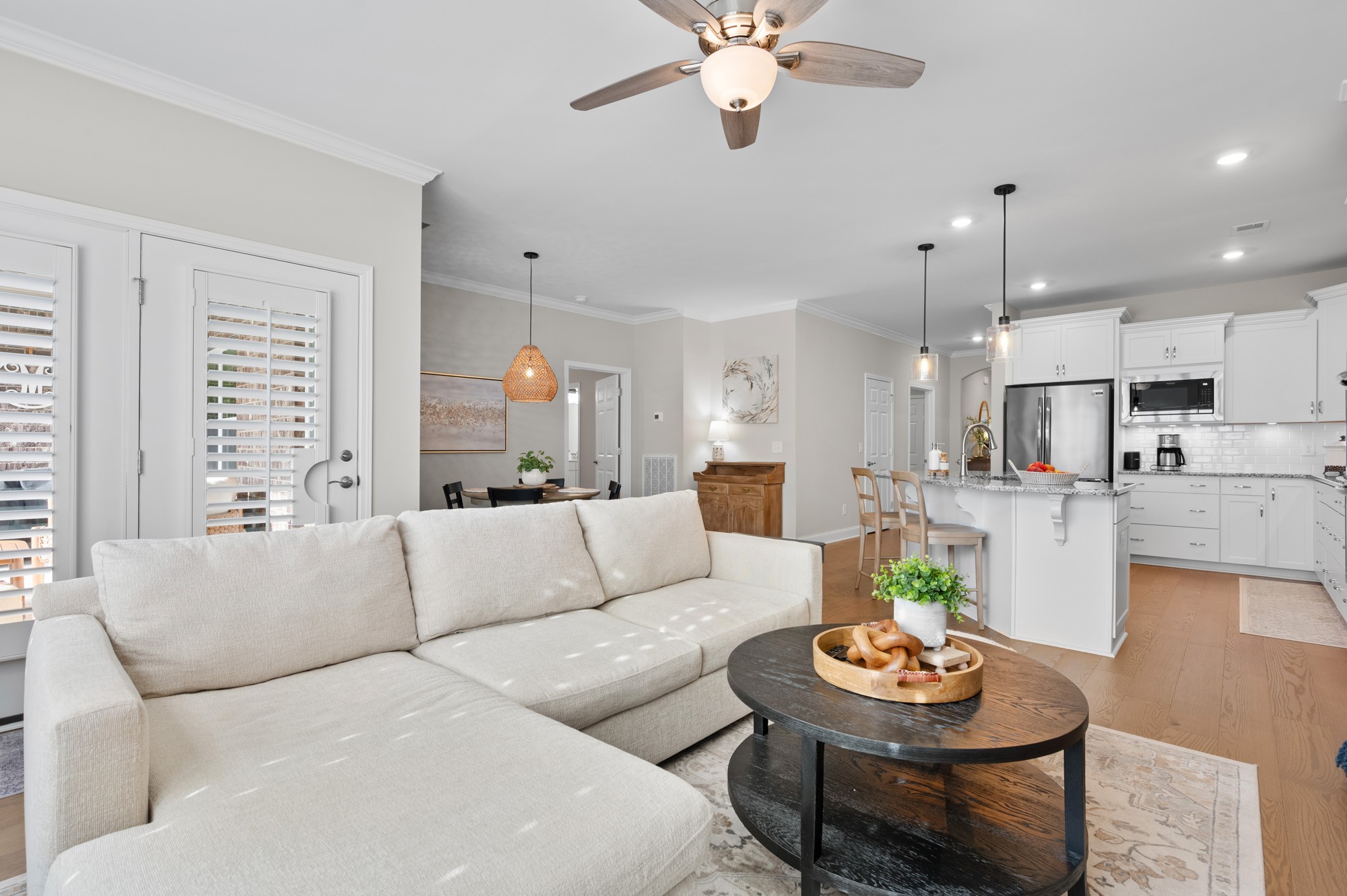 1519 Cedarbrooke Lane Lebanon, TN 37090 - Photo 6 of 45 a living room with furniture kitchen and a chandelier