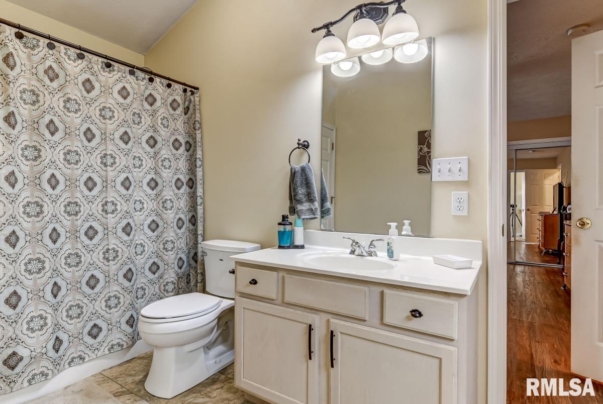 3724 Castle Hill Boulevard Springfield, IL 62712 - Photo 19 of 35 Gallery Image 19