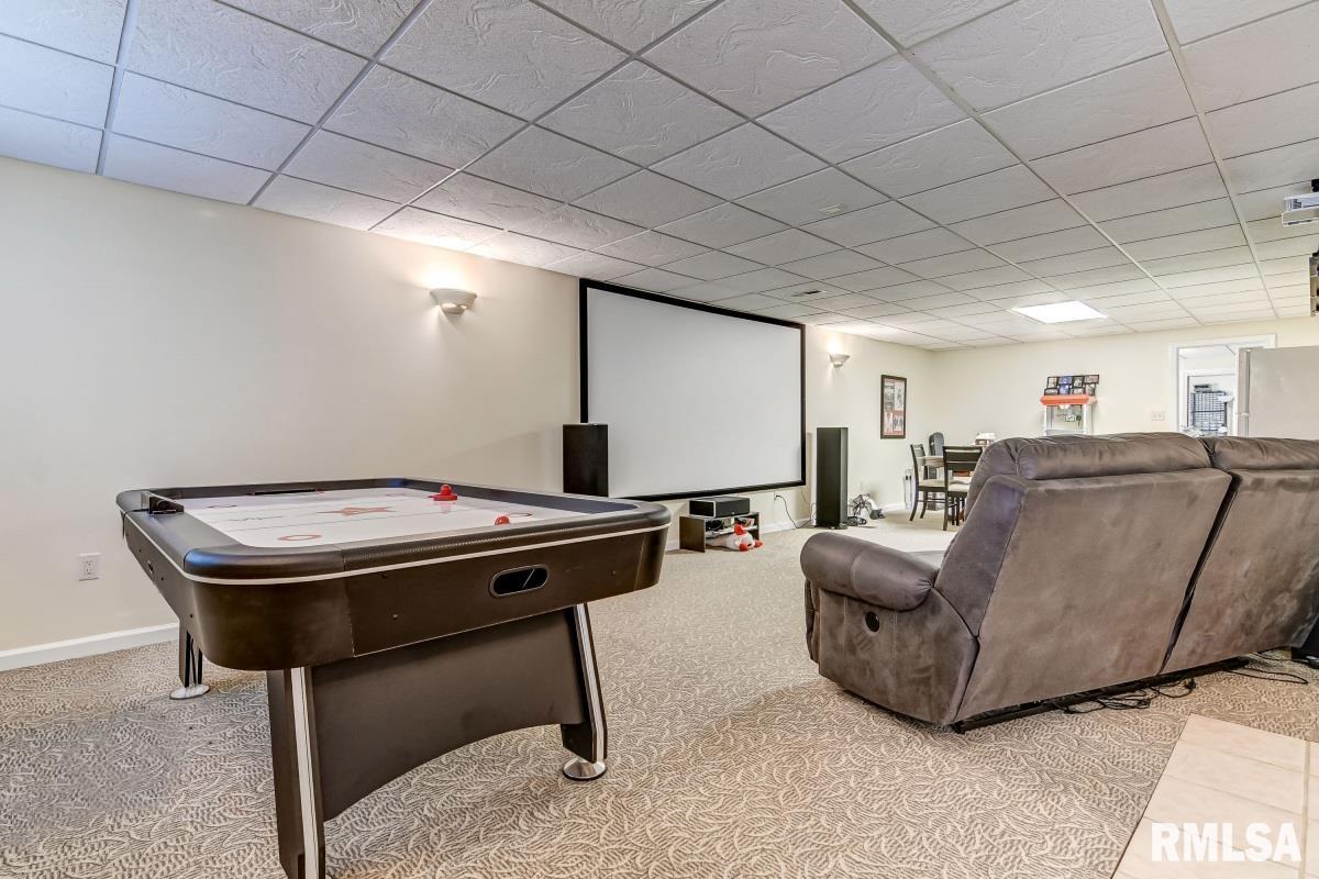 3724 Castle Hill Boulevard Springfield, IL 62712 - Photo 26 of 35 Gallery Image 26