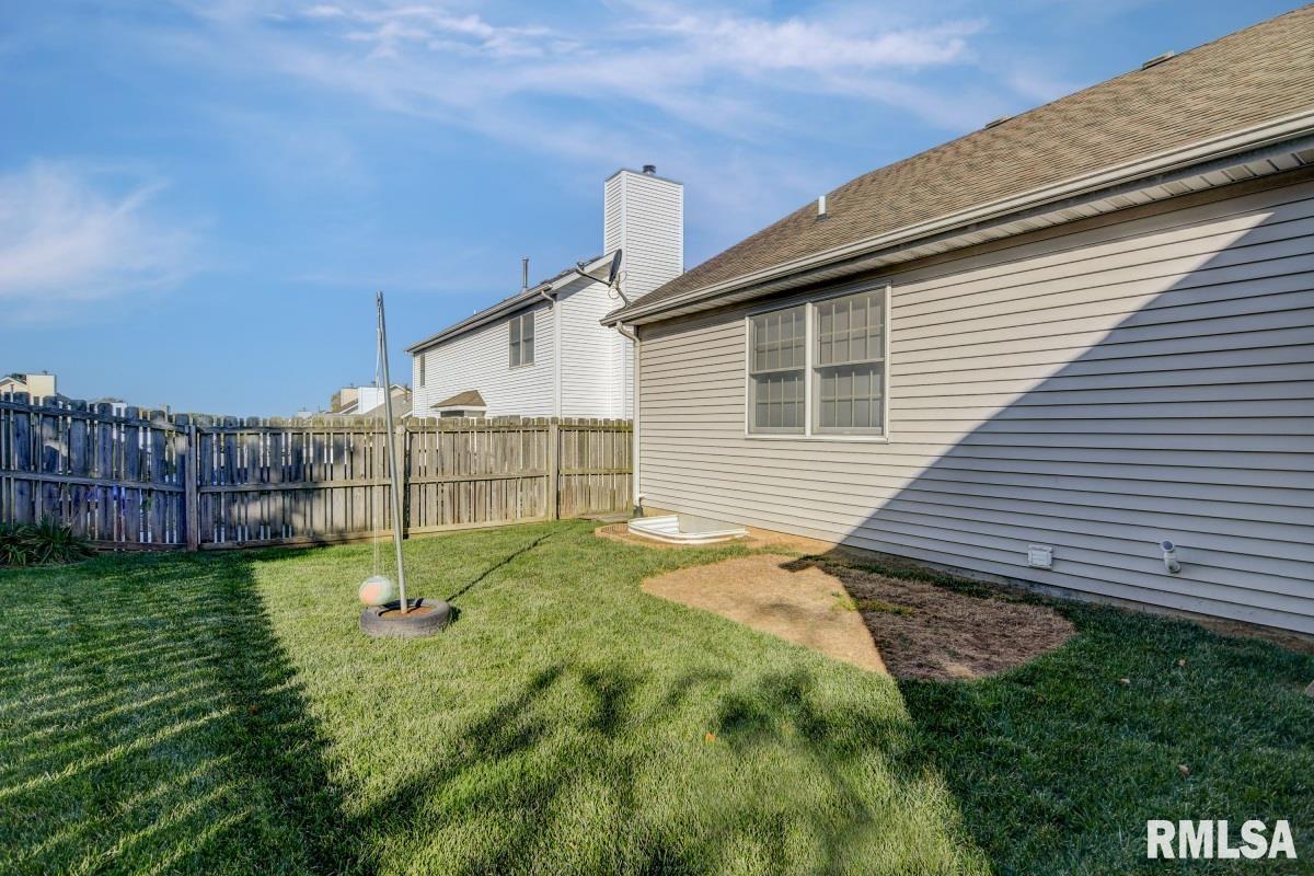 3724 Castle Hill Boulevard Springfield, IL 62712 - Photo 34 of 35 Gallery Image 34