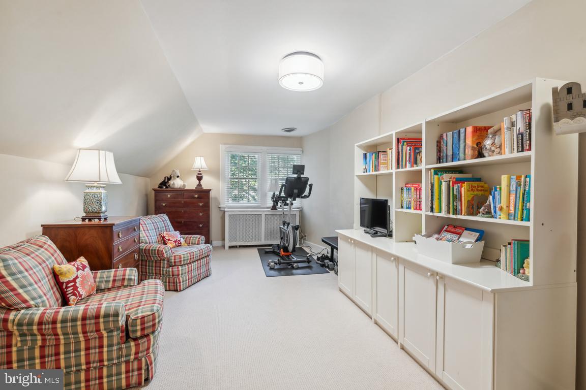 218 Tunbridge Road Baltimore, MD 21212 - Photo 44 of 55 Bedroom 6 is enormous!