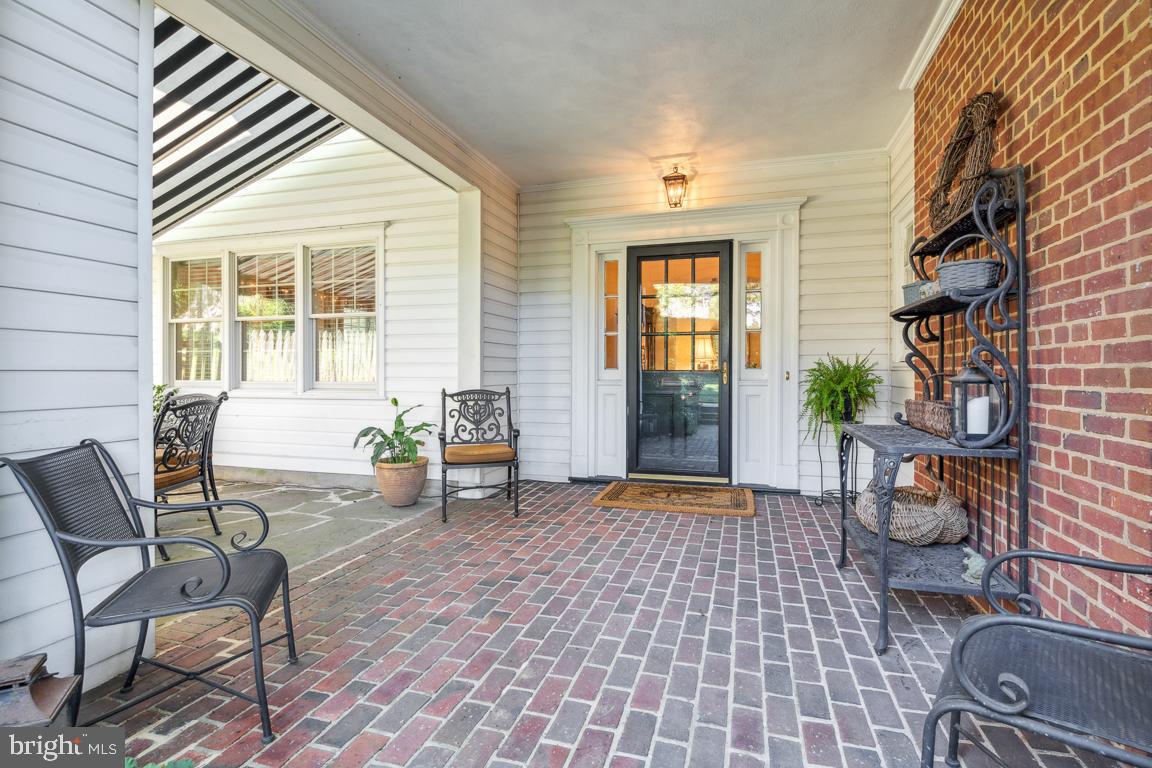 218 Tunbridge Road Baltimore, MD 21212 - Photo 7 of 55 Large, brick covered entry porch