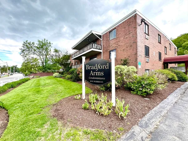 $2,200 | 80 North Warren Street, Unit 20, Woburn, MA 01801