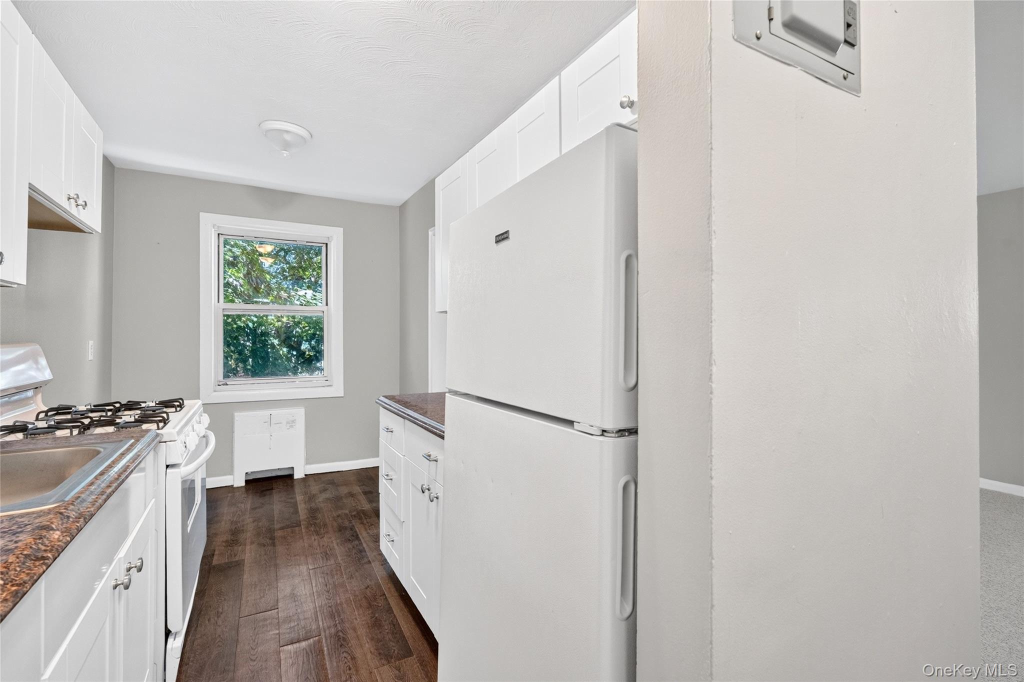 205 West Post Road, Unit 1N White Plains, NY 10606 - Photo 12 of 37