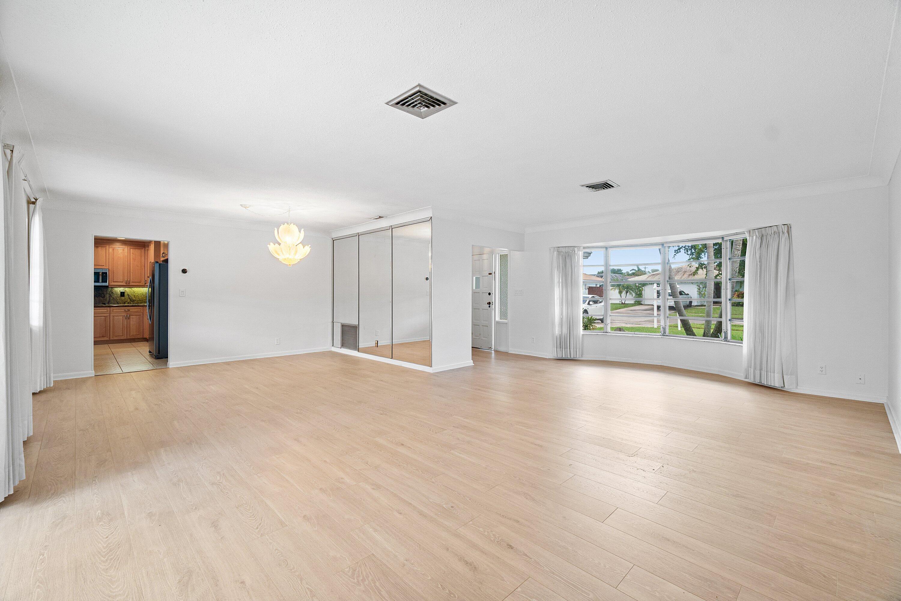 1350 Southwest 13th Place Boca Raton, FL 33486 - Photo 4 of 27 Living/ dining