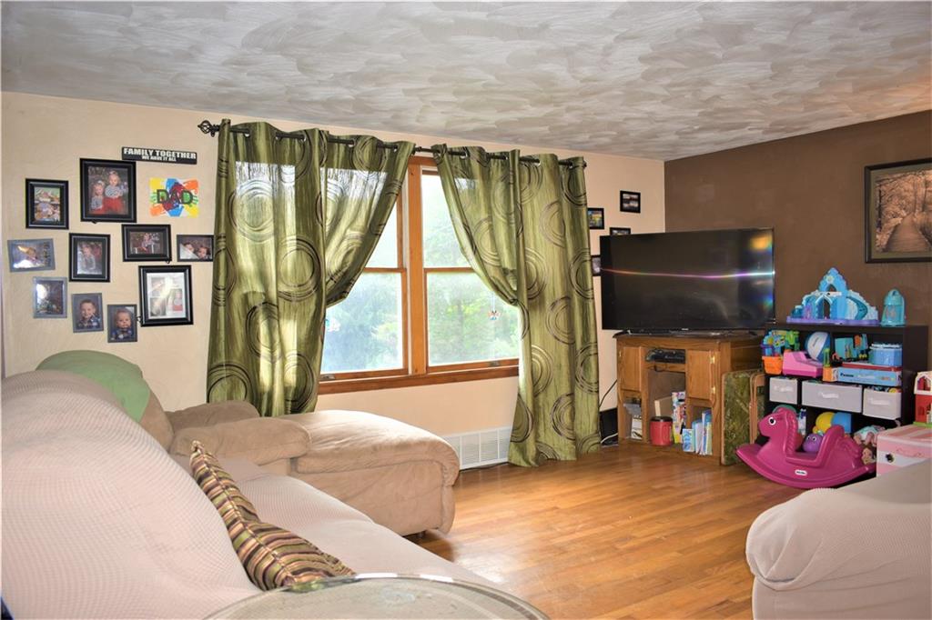 254 Rocky Mountain Road New Stanton, PA 15672 - Photo 4 of 22