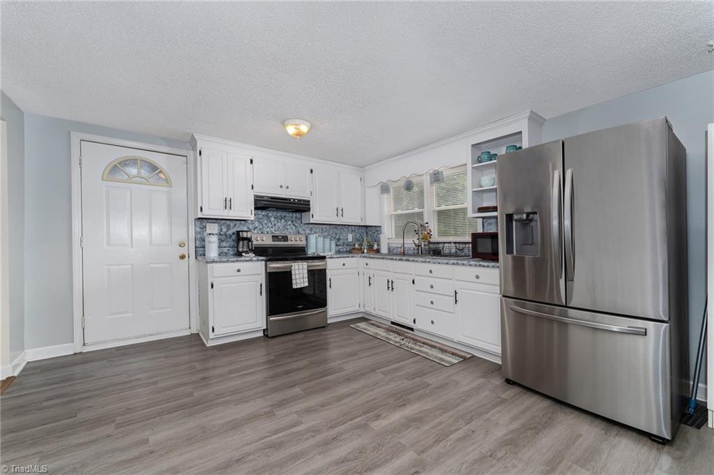 1133 Fieldcrest Road Eden, NC 27288 - Photo 12 of 29 Gallery Image 12