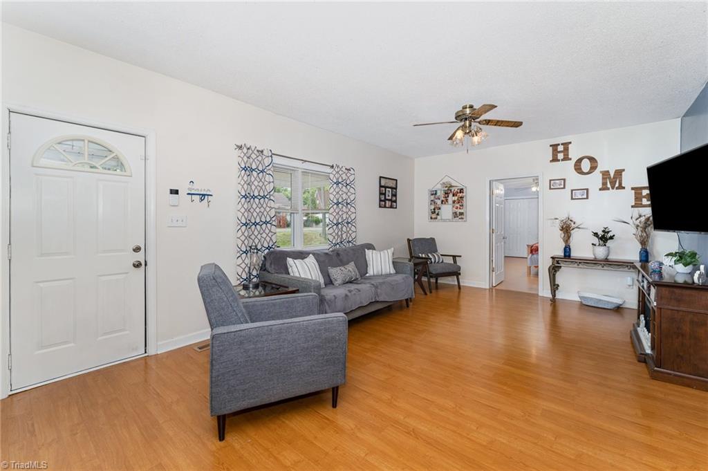 1133 Fieldcrest Road Eden, NC 27288 - Photo 7 of 29 Gallery Image 7