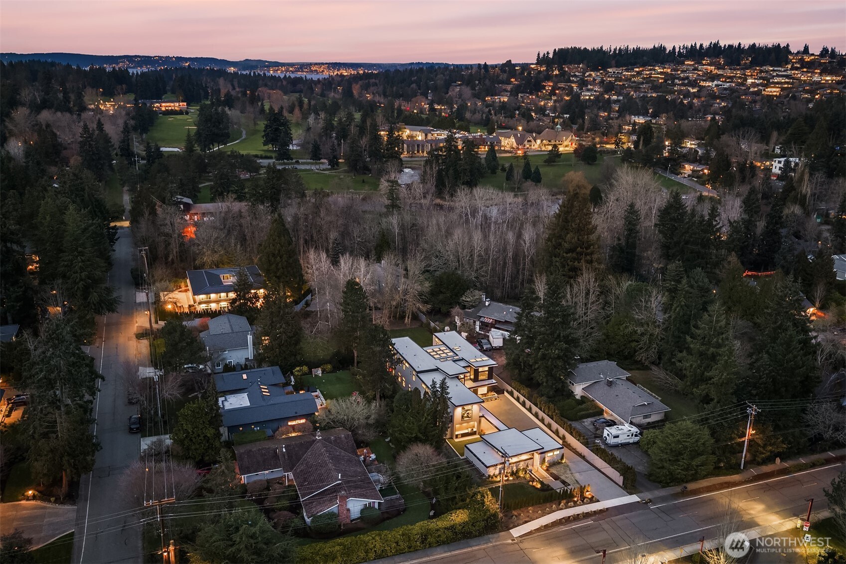 8024 Northeast 8th Street Medina, WA 98039 - Photo 36 of 36
