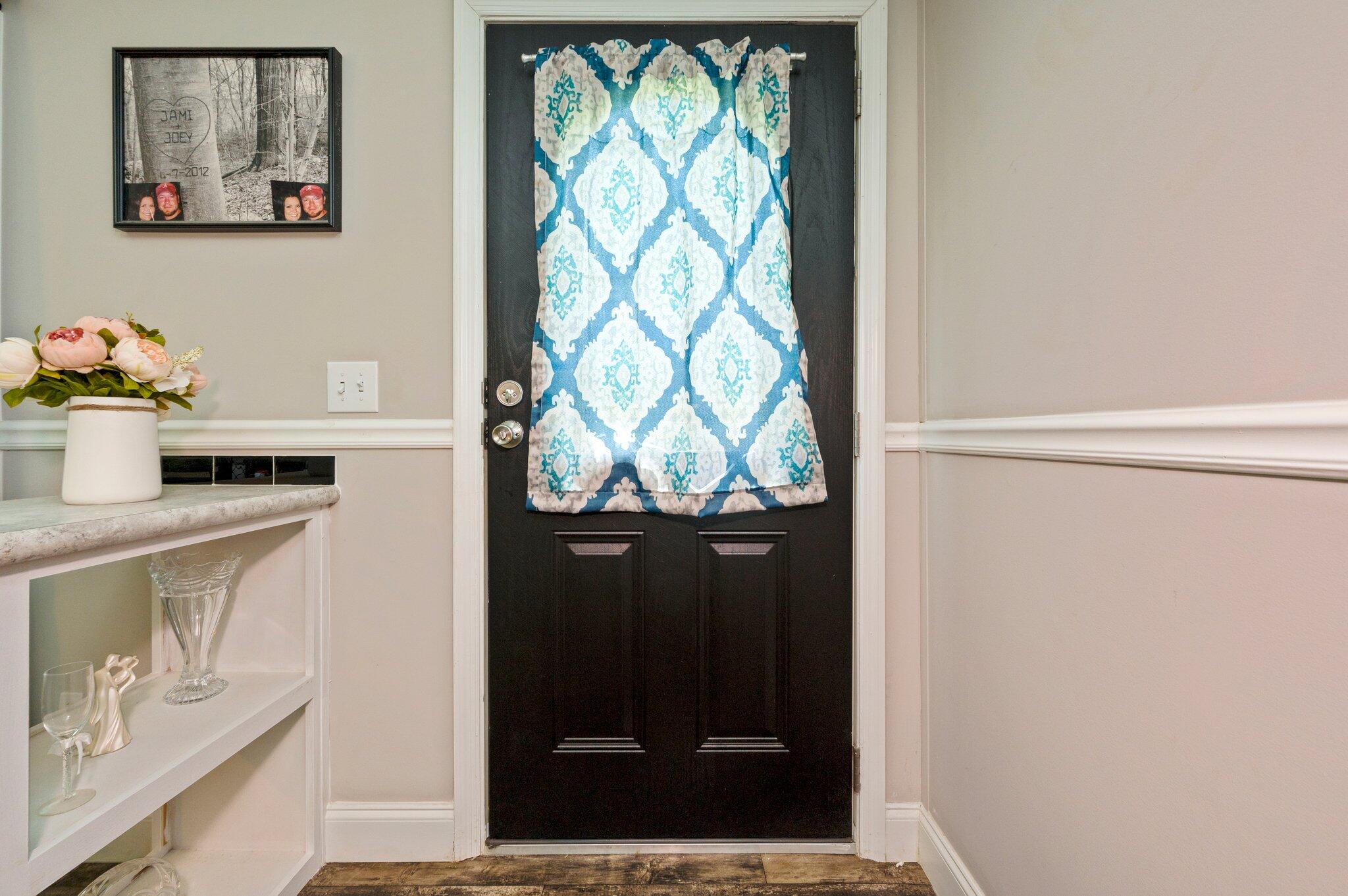6-web-or-mls-215 padgett rd-10