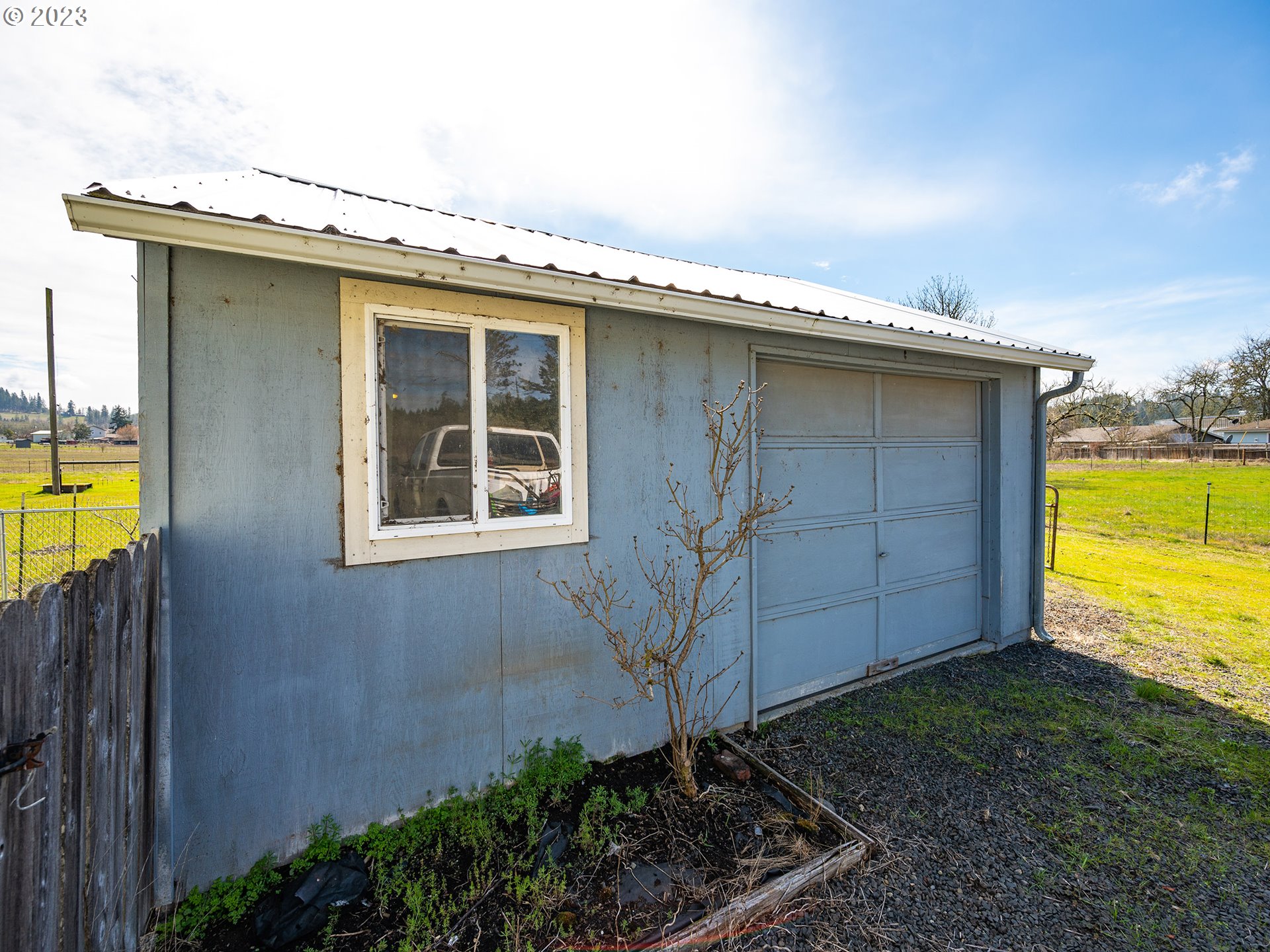 28104 Crow Road Eugene, OR 97402 - Photo 24 of 28 Gallery Image 24
