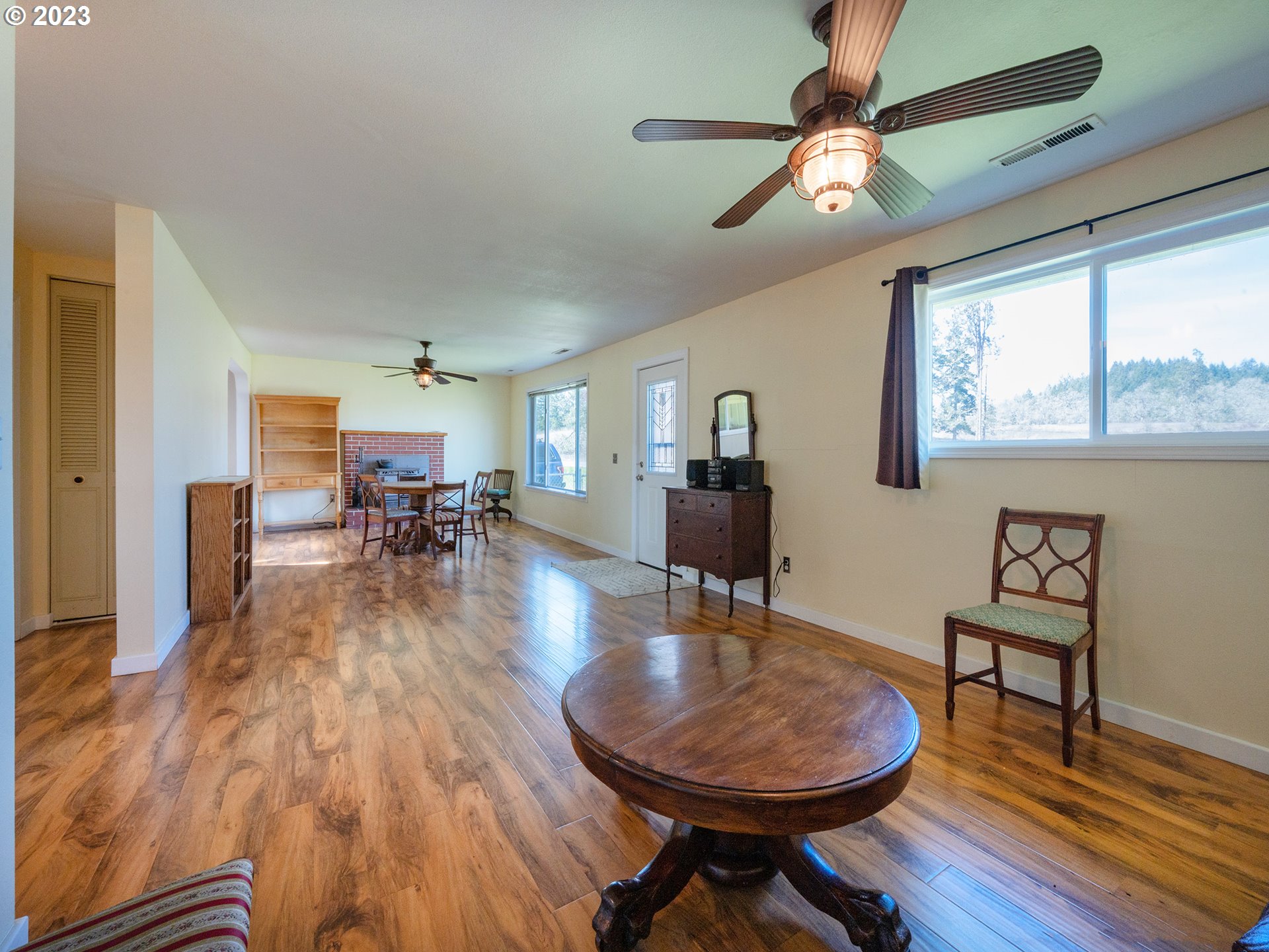 28104 Crow Road Eugene, OR 97402 - Photo 9 of 28 Gallery Image 9
