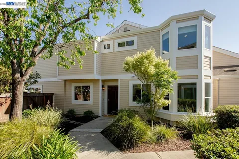 $795,000 | 31 Oak Park Drive, Alameda, CA 94502