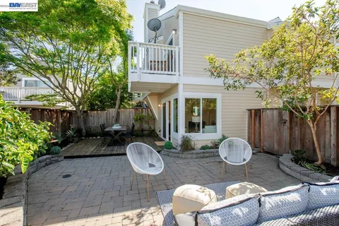 $795,000 | 31 Oak Park Drive, Alameda, CA 94502