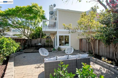 $795,000 | 31 Oak Park Drive, Alameda, CA 94502