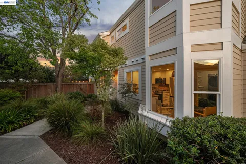 $795,000 | 31 Oak Park Drive, Alameda, CA 94502