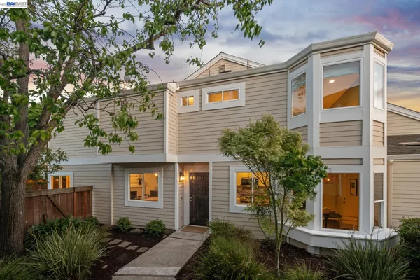 $795,000 | 31 Oak Park Drive, Alameda, CA 94502