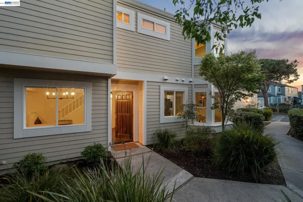 $795,000 | 31 Oak Park Drive, Alameda, CA 94502