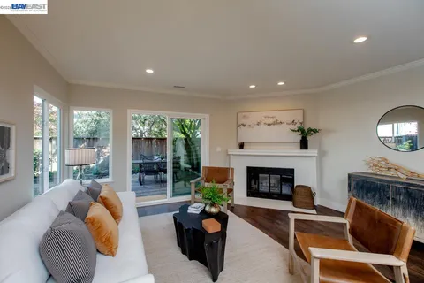 $795,000 | 31 Oak Park Drive, Alameda, CA 94502