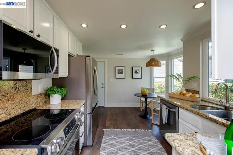 $795,000 | 31 Oak Park Drive, Alameda, CA 94502