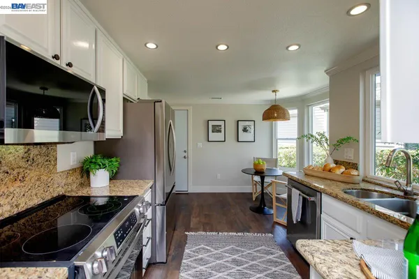 $795,000 | 31 Oak Park Drive, Alameda, CA 94502