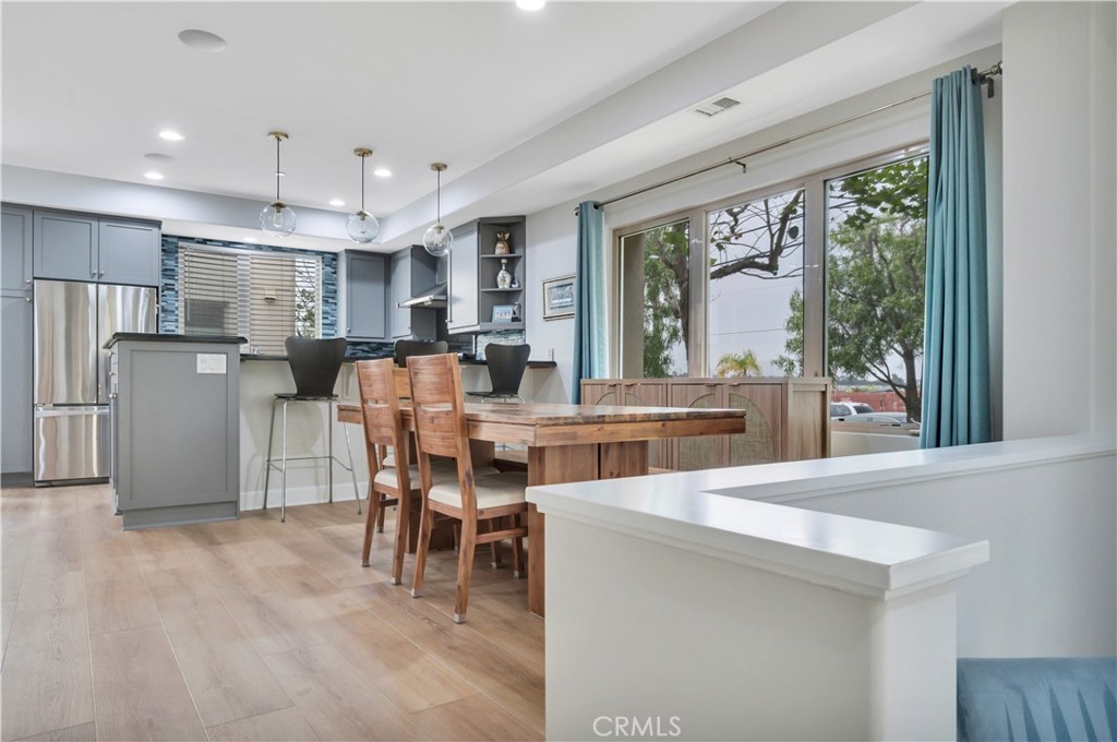 307 Kansas Street, Unit A El Segundo, CA 90245 - Photo 6 of 63