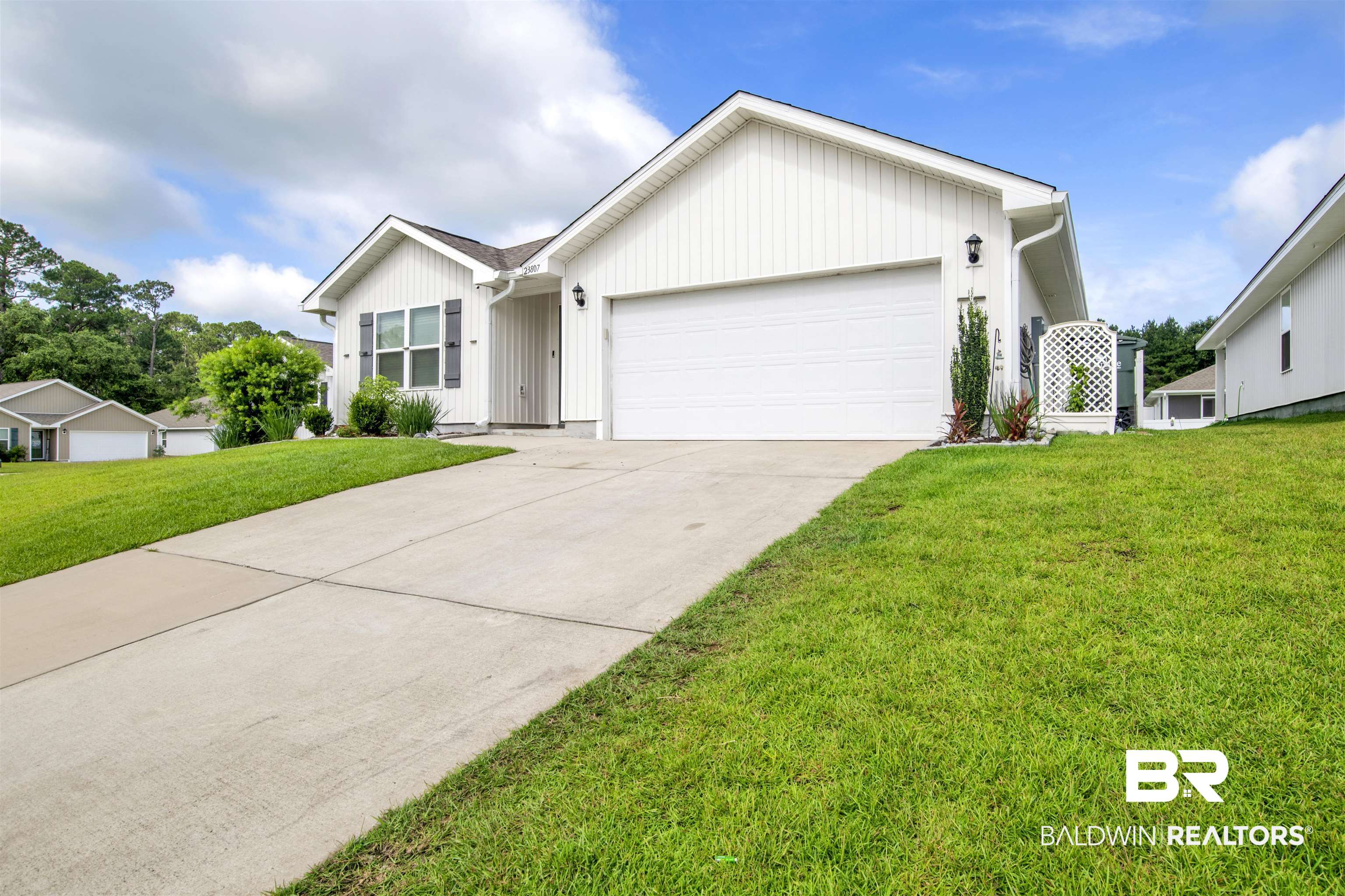 23807 Unbridled Loop Daphne, AL 36526 - Photo 2 of 39