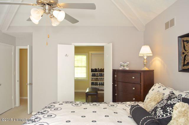 6111 Rodes Drive Louisville, KY 40222 - Photo 20 of 33 6111 Rodes Dr28