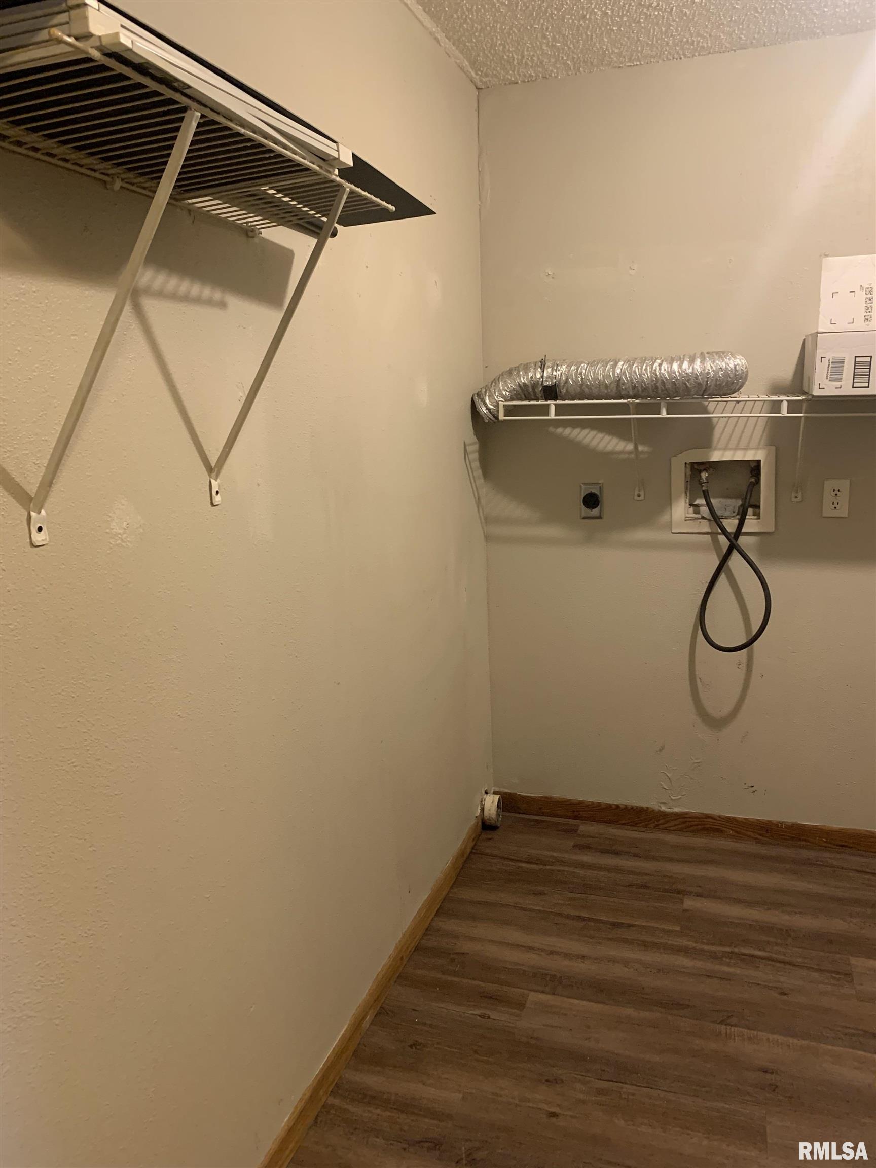 1813 Mitchell Street Pekin, IL 61554 - Photo 12 of 20