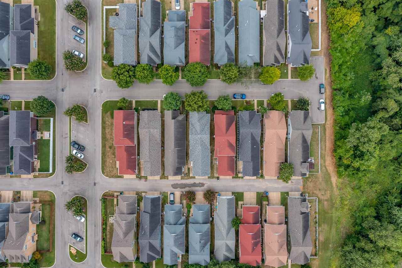 1448 Island Town Cove Memphis, TN 38103 - Photo 17 of 18 a front view of a building with glass windows