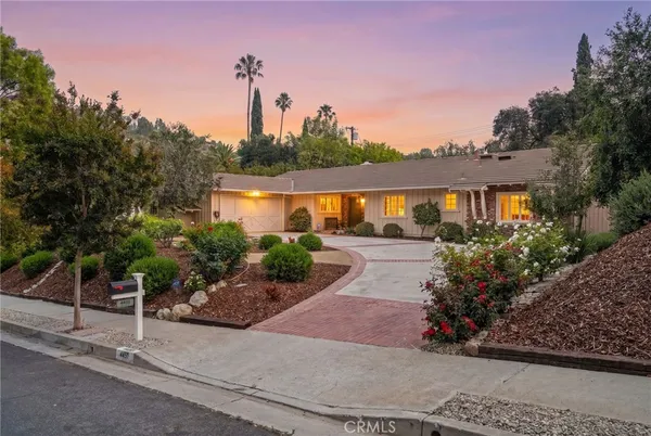$1,895,000 | 4450 Romero Drive, Tarzana, CA 91356