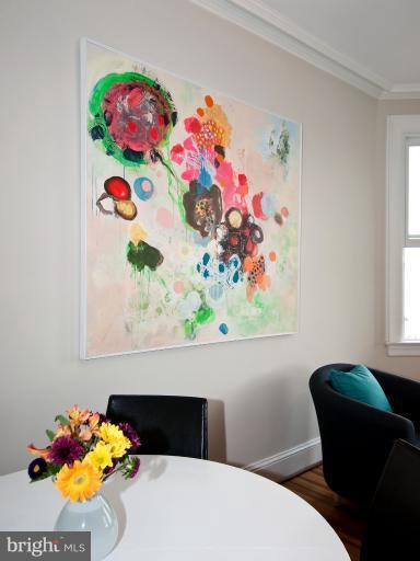 1852 Columbia Road Northwest, Unit 604 Washington, DC 20009 - Photo 22 of 25 Living Room