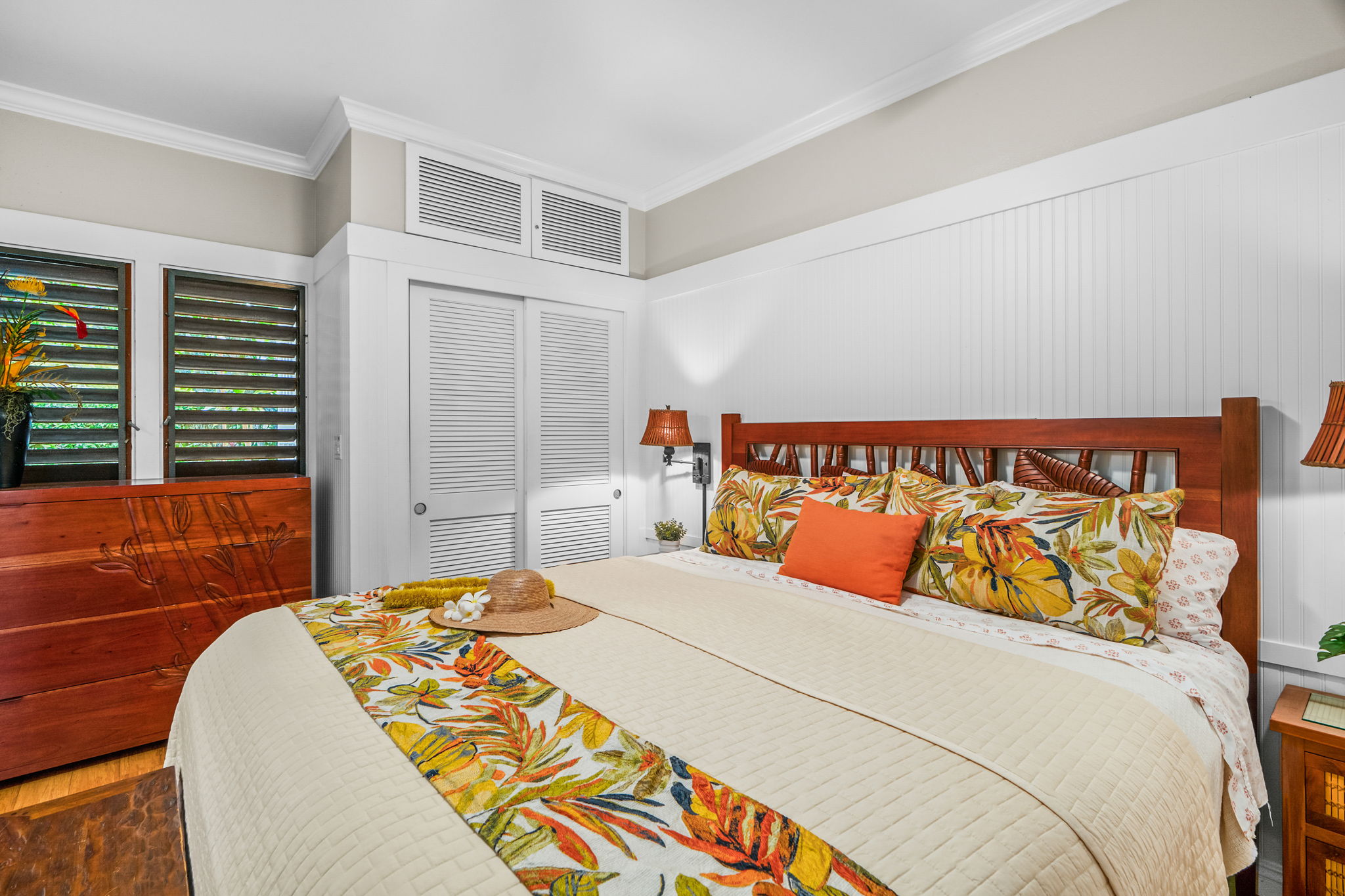 2253 Poipu Road, Unit 26 Koloa, HI 96756 - Photo 10 of 21 a bedroom with a bed and a window