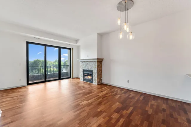 $290,000 | 4525 Park Commons Drive, Unit 518, St. Louis Park, MN 55416