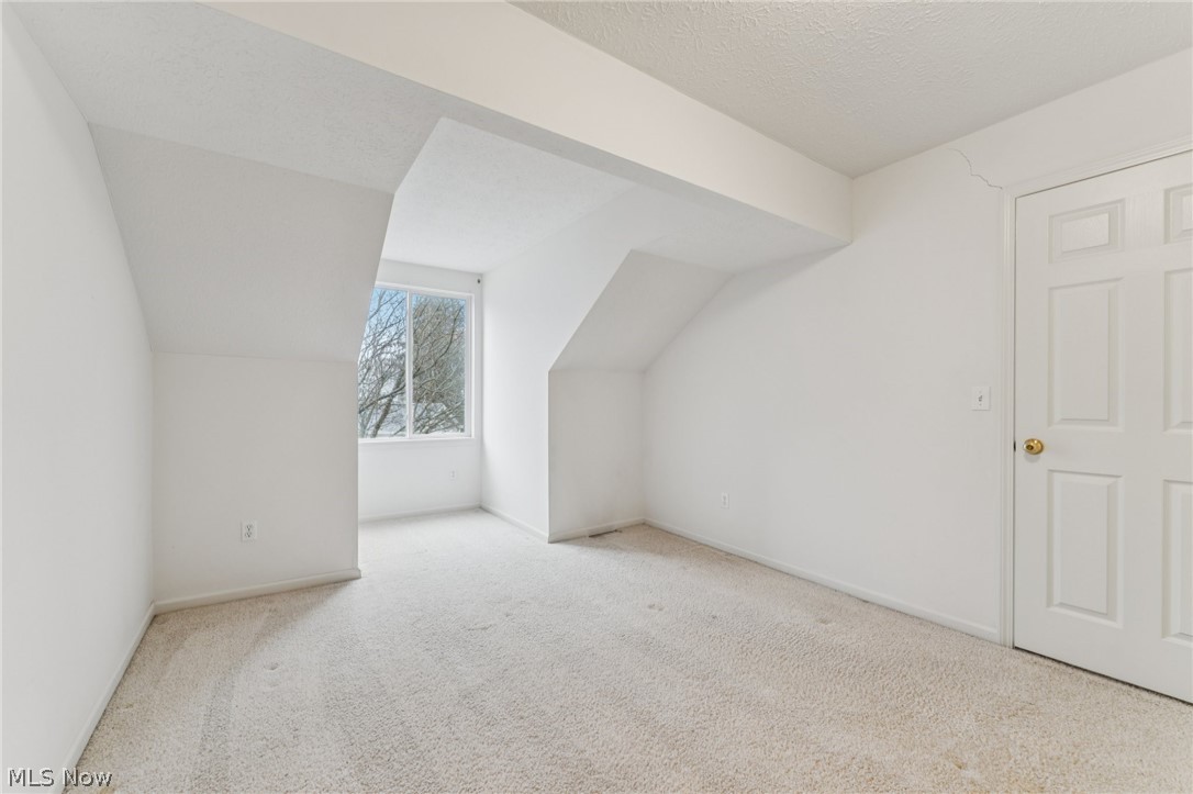 4204 Castle Ridge Akron, OH 44321 - Photo 26 of 44 BEDROOM