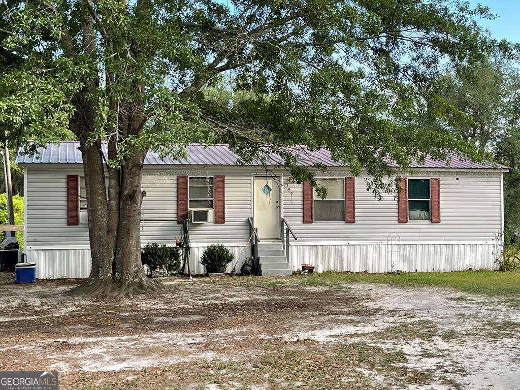 199 Middle Road Collins, GA 30421 - Photo 1 of 1 Main View