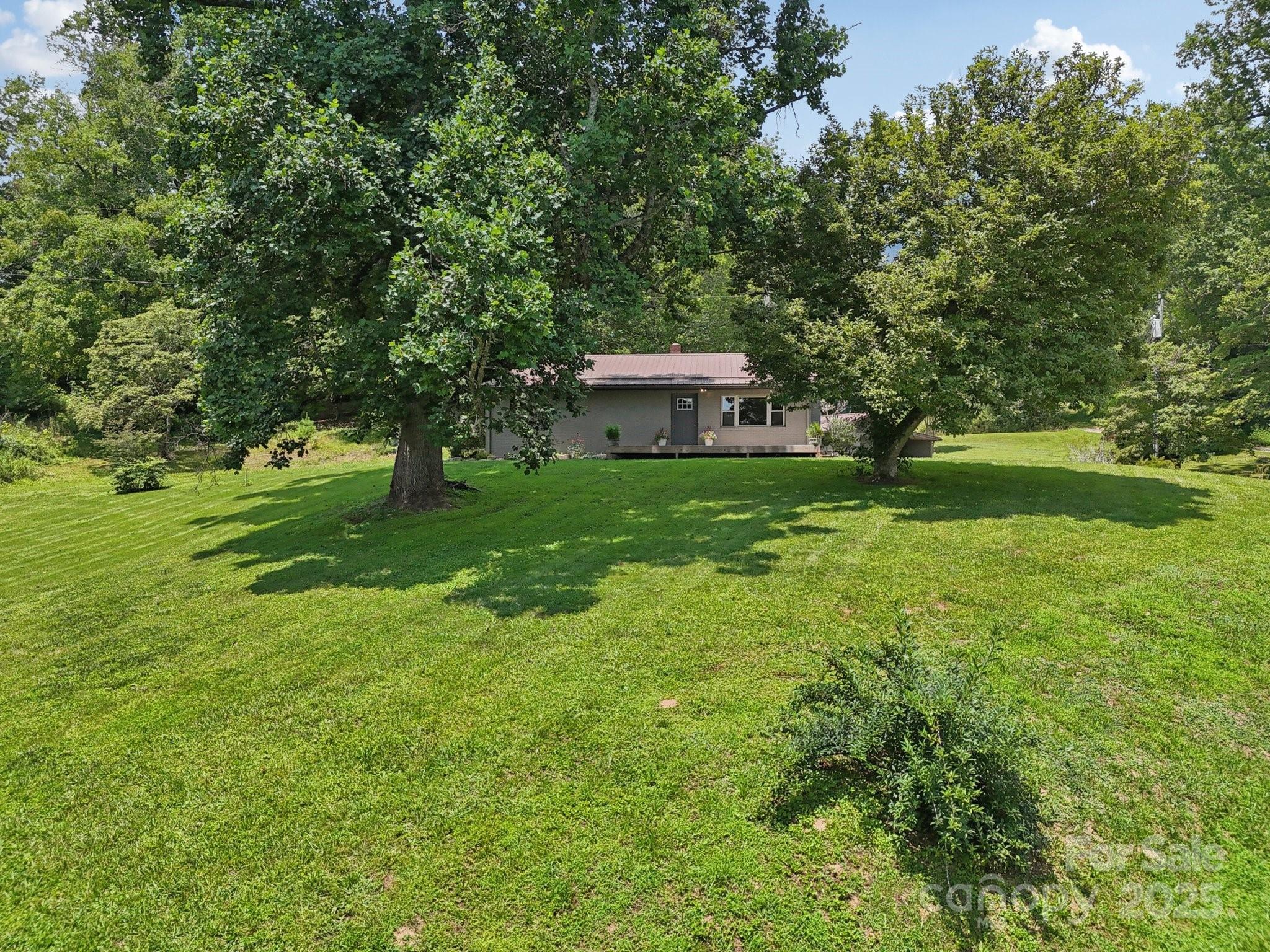 139 Trent Road Brevard, NC 28712 - Photo 3 of 27 Gallery Image 3