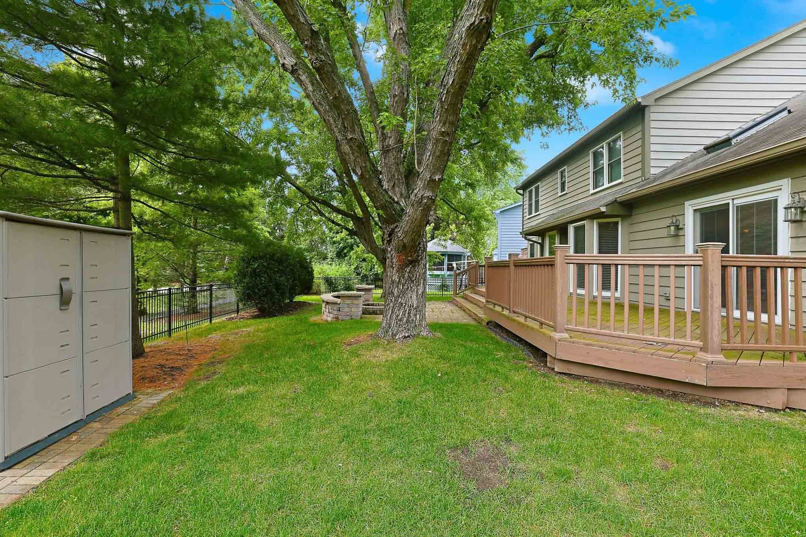 2528 Sun Valley Road Lisle, IL 60532 - Photo 53 of 65