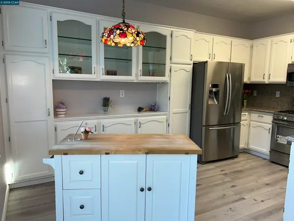 $760,000 | 1921 Eagle Peak Avenue, Clayton, CA 94517