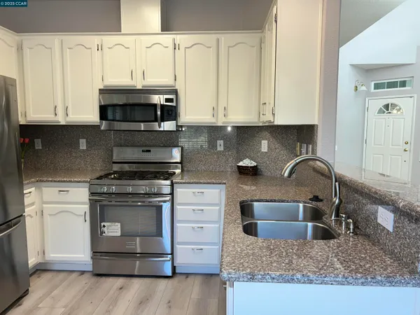 $760,000 | 1921 Eagle Peak Avenue, Clayton, CA 94517