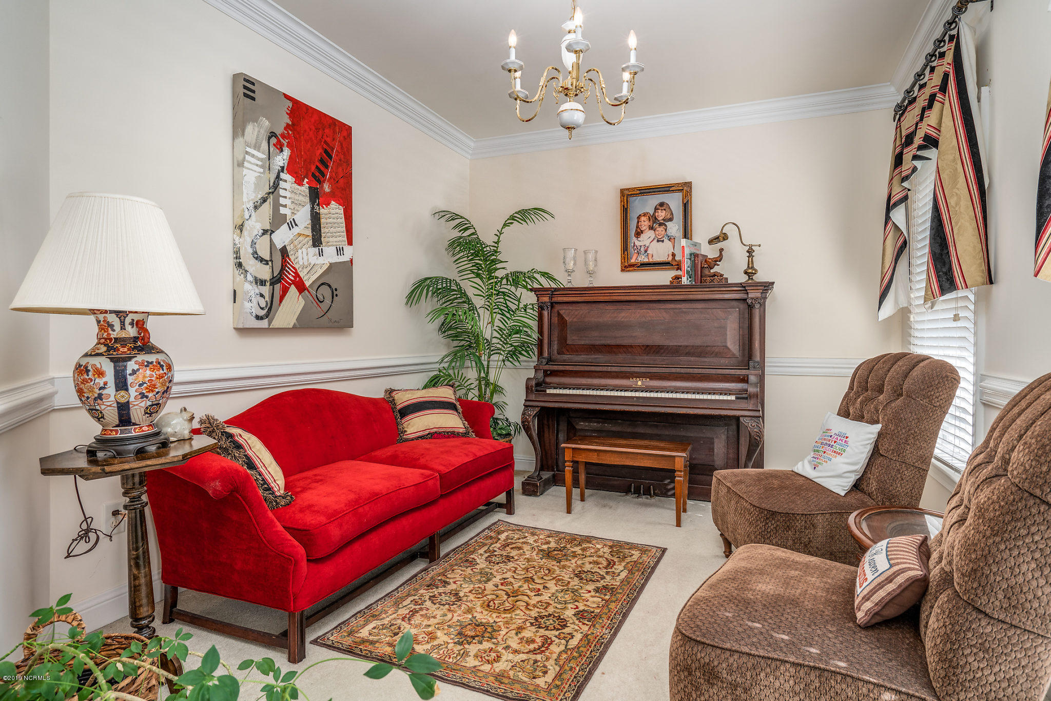412 Shellcastle Road Rocky Mount, NC 27804 - Photo 11 of 44 Living Room