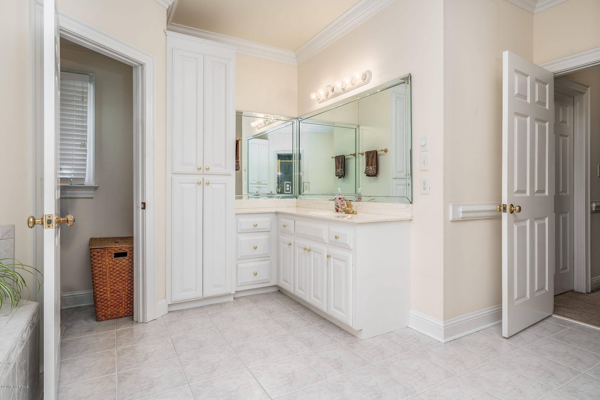 412 Shellcastle Road Rocky Mount, NC 27804 - Photo 20 of 44 Master Bath 2