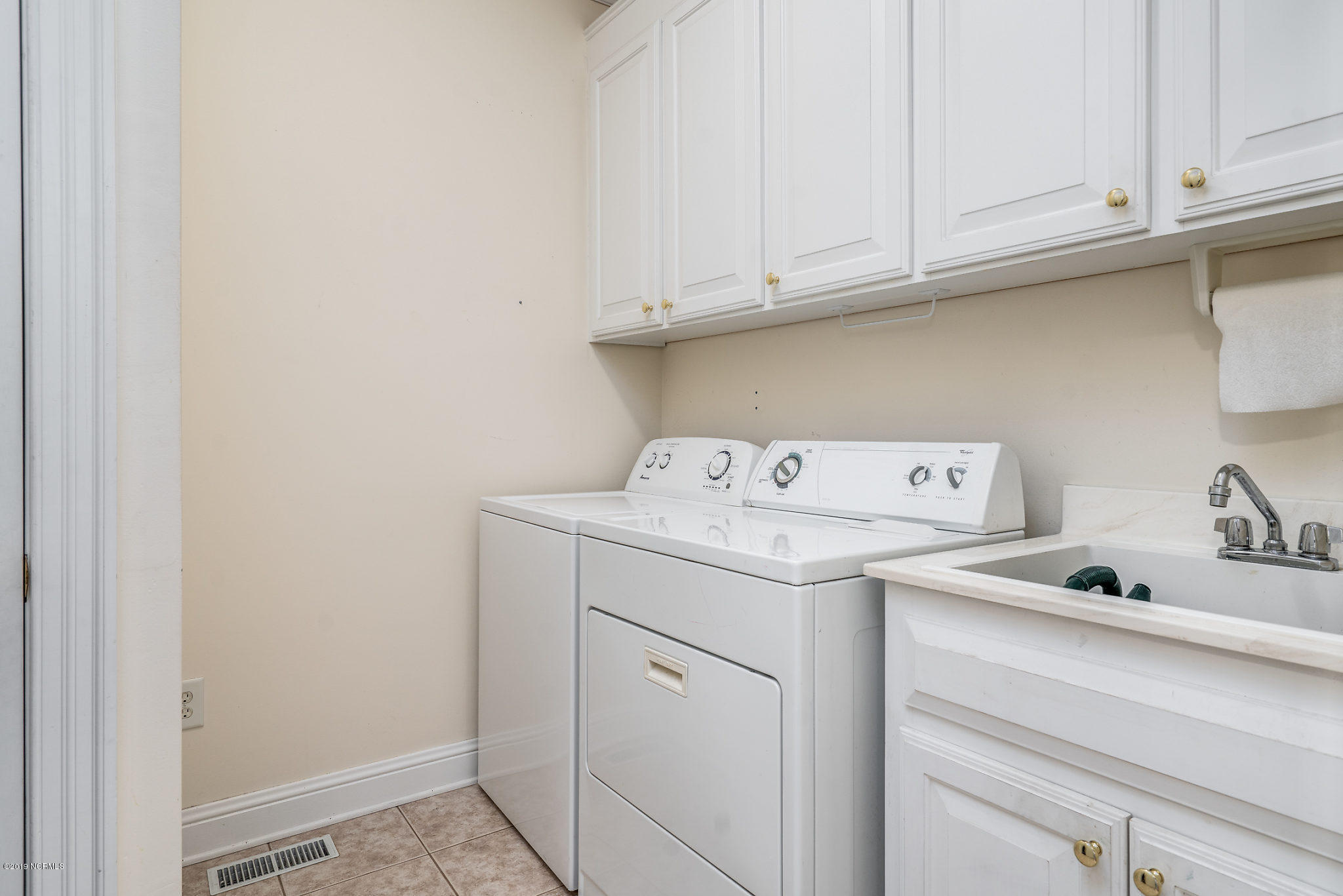 412 Shellcastle Road Rocky Mount, NC 27804 - Photo 23 of 44 Laundry Room down