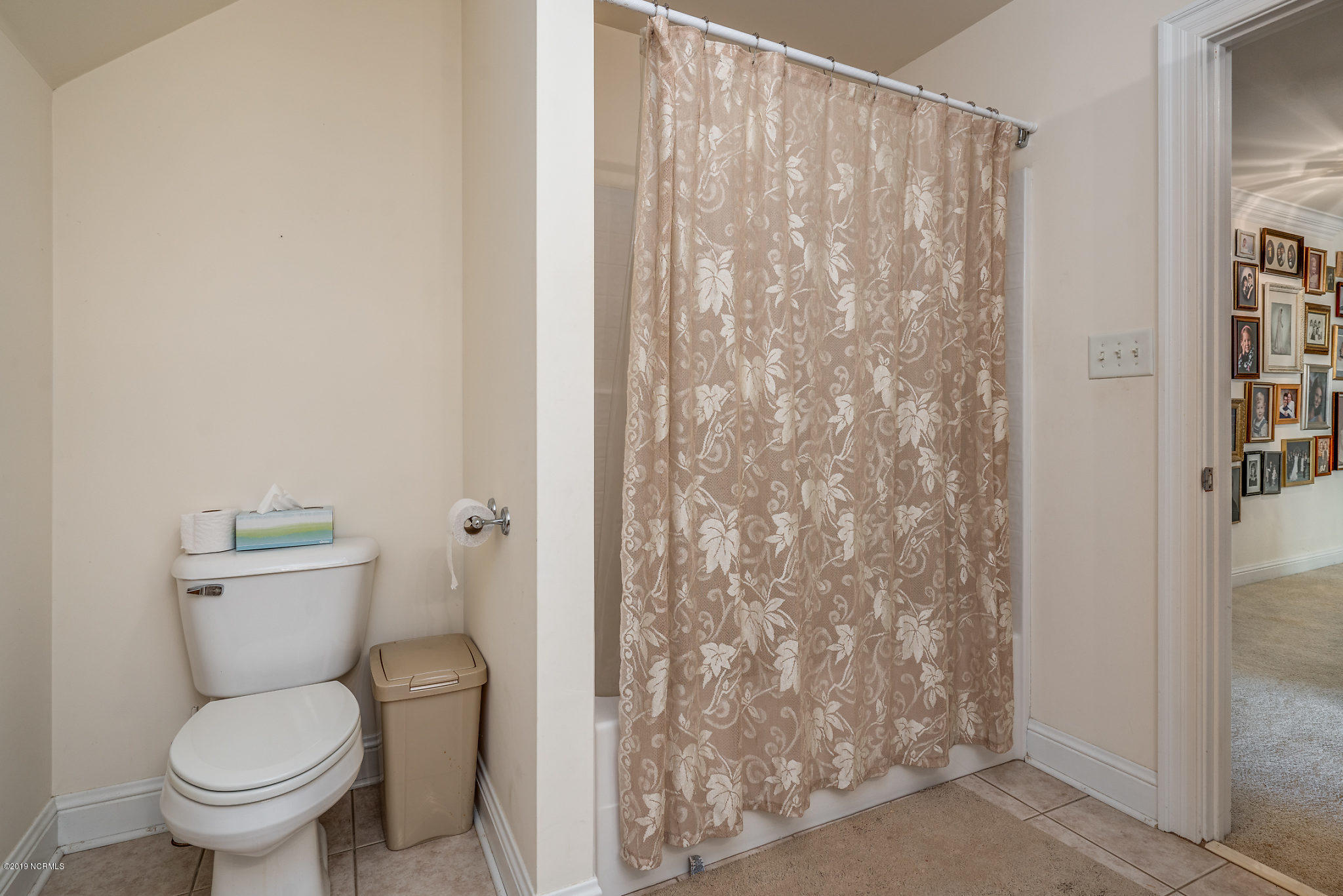 412 Shellcastle Road Rocky Mount, NC 27804 - Photo 36 of 44 Full Bath up 2