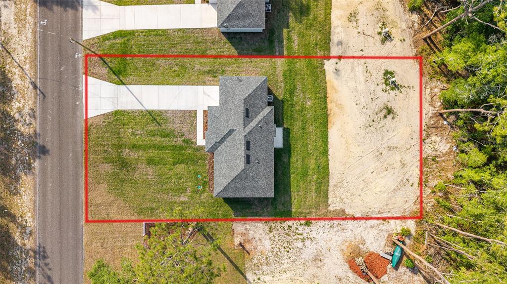360 Locust Road Ocala, FL 34472 - Photo 41 of 48 view of a small yard